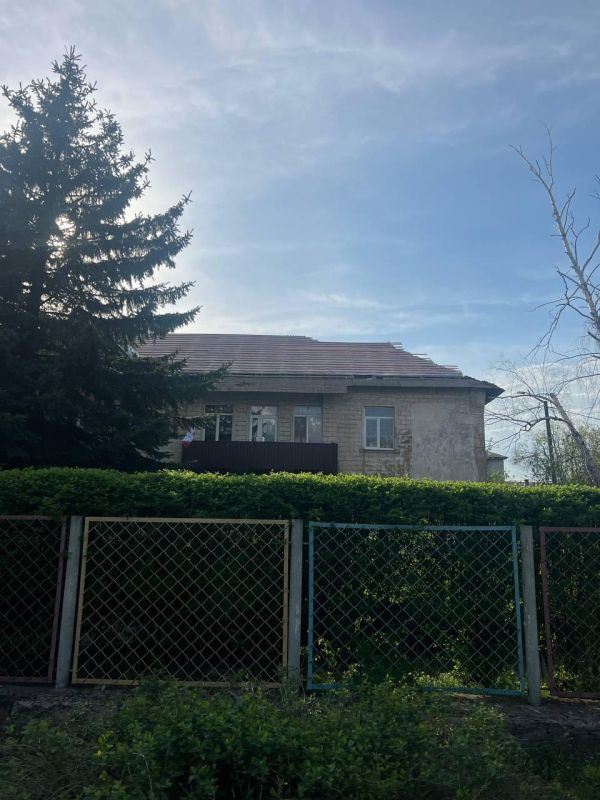 Нижегородские специалисты ремонтируют здание детского садика в пгт Горное городского округа Харцызск Нижегородские специалисты ремонтируют здание детского садика в пгт Горное городского округа Харцызск