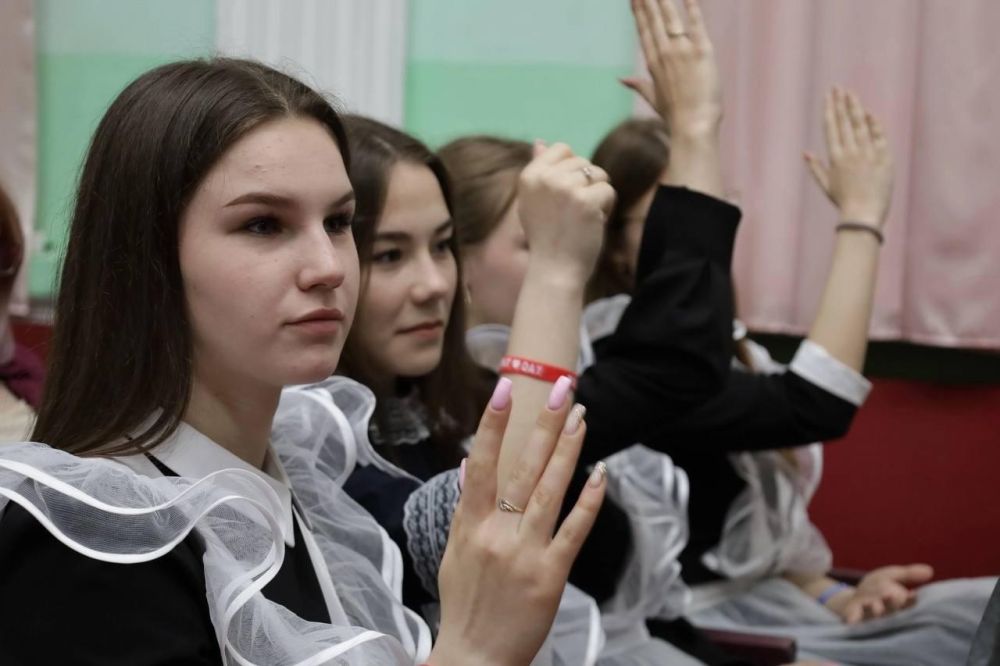 Школьники Снежного поучаствовали в III Слете профильных психолого-педагогических классов Школьники Снежного поучаствовали в III Слете профильных психолого-педагогических классов