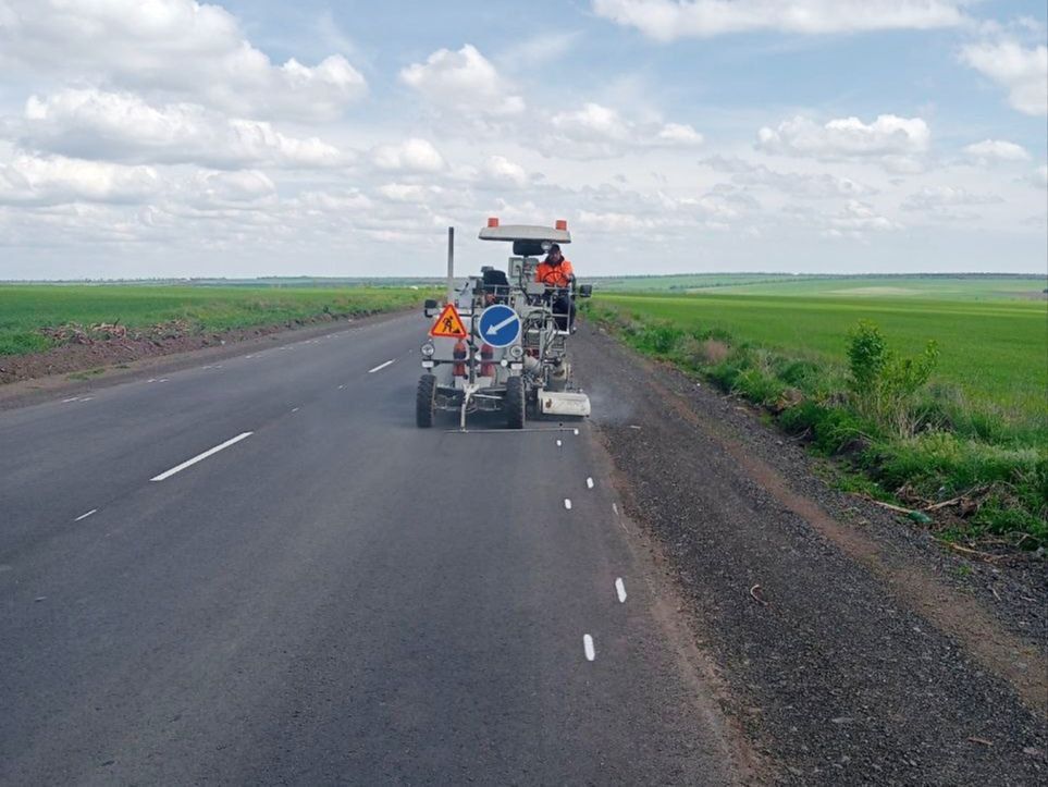 Более 5,3 тыс. кв.м дорожной разметки нанесли на дорогах общего пользования за минувшую неделю Более 5,3 тыс. кв.м дорожной разметки нанесли на дорогах общего пользования за минувшую неделю