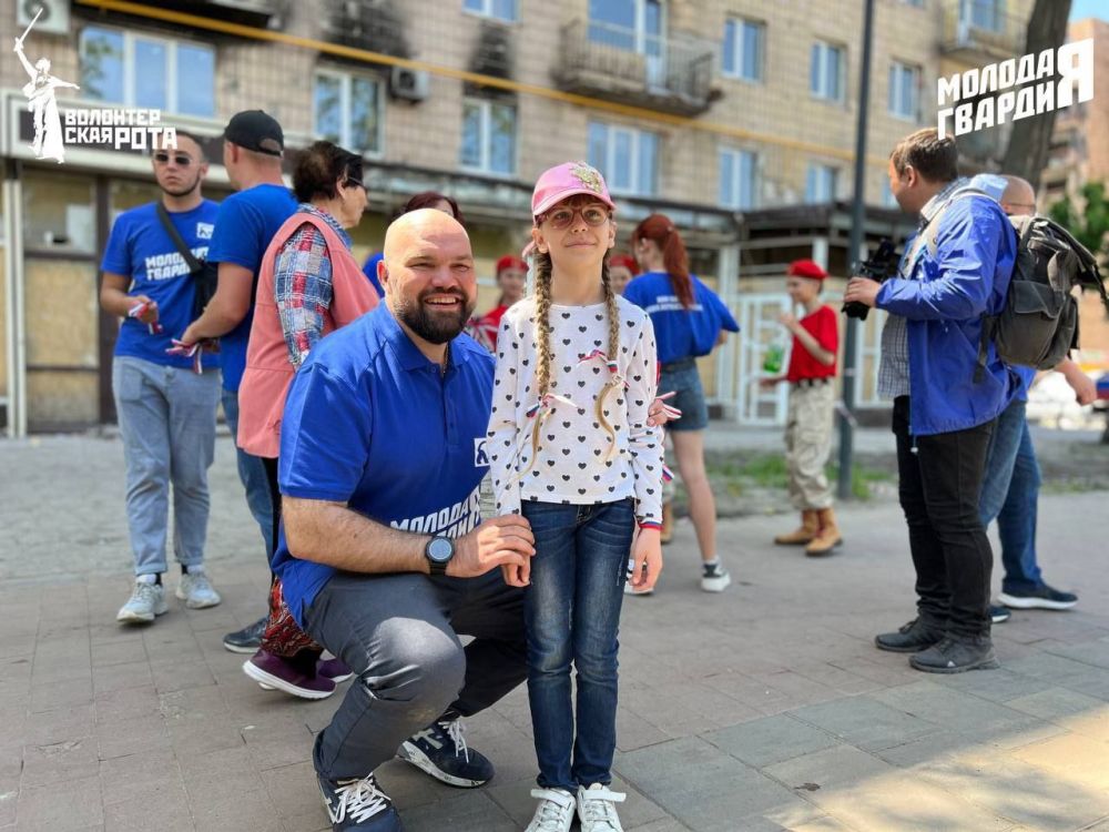 Антон Демидов: Сегодня отмечаем годовщину воссоединения Мариуполя с исторической Родиной, с Россией! Прошло всего три года, а ощущение будто бы целую жизнь прожили вместе - преодолели все трудности, несмотря ни на что Антон Демидов: Сегодня отмечаем годовщину воссоединения Мариуполя с исторической Родиной, с Россией! Прошло всего три года, а ощущение будто бы целую жизнь прожили вместе - преодолели все трудности, несмотря ни на что