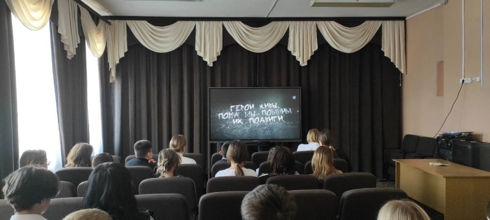 Терроризм в настоящее время является одной из главных угроз безопасности человечества в современном мире Терроризм в настоящее время является одной из главных угроз безопасности человечества в современном мире