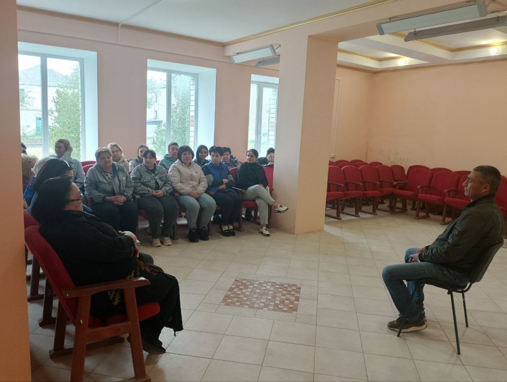 Встречи с населением помогают решать проблемы сельских жителей Встречи с населением помогают решать проблемы сельских жителей