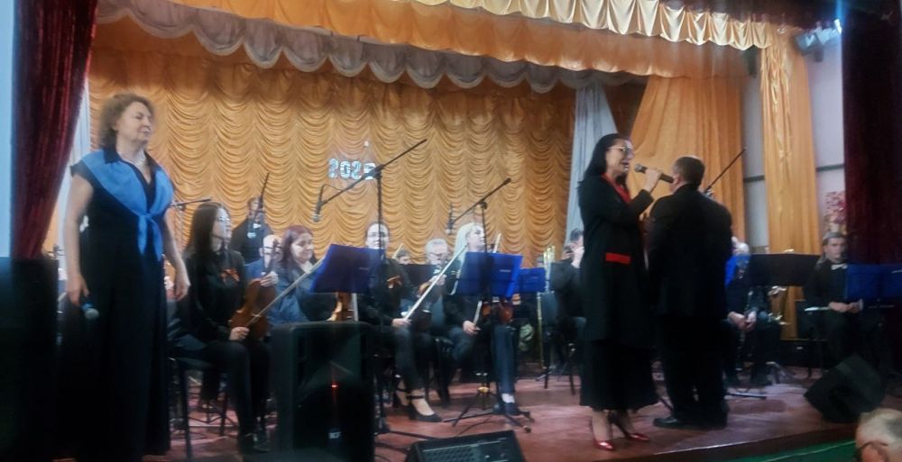 В Михайловском СДК 20 мая состоялся концерт Мариупольского эстрадно симфонического оркестра Донецкой Государственной филармонии "Никто не забыт, ничто не забыто" В Михайловском СДК 20 мая состоялся концерт Мариупольского эстрадно симфонического оркестра Донецкой Государственной филармонии "Никто не забыт, ничто не забыто"
