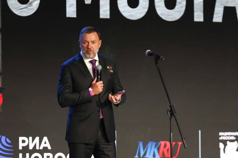 Марина Ким: Только сейчас удалось перевести дух после вчерашней большой премьеры нашего нового документального фильма «Азов головного мозга 2». Огромная благодарность национальному центру «Россия», который предоставил... Марина Ким: Только сейчас удалось перевести дух после вчерашней большой премьеры нашего нового документального фильма «Азов головного мозга 2». Огромная благодарность национальному центру «Россия», который предоставил...