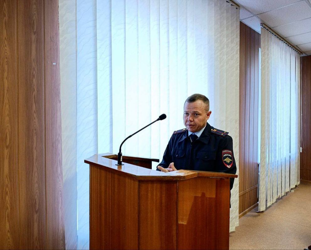 Сегодня руководитель Управы Буденновского внутригородского района Администрации городского округа Донецк Михаил Меренков провел аппаратное совещание с участием депутата Народного совета Донецкой Народной Республики Юрия... Сегодня руководитель Управы Буденновского внутригородского района Администрации городского округа Донецк Михаил Меренков провел аппаратное совещание с участием депутата Народного совета Донецкой Народной Республики Юрия...