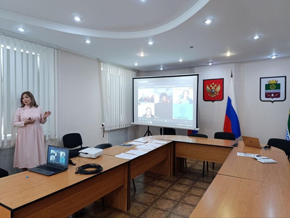 Николай Михайлов: В Старобешево прошел круглый стол с руководителем ресурсного центра поддержки ТОС Николай Михайлов: В Старобешево прошел круглый стол с руководителем ресурсного центра поддержки ТОС