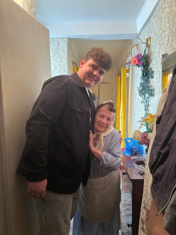 Сегодня в городском округе Дебальцево прошла акция «Весна Победы: Помощь рядом» Сегодня в городском округе Дебальцево прошла акция «Весна Победы: Помощь рядом»