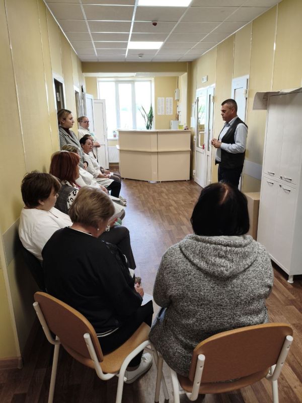 20.05.2025 депутат Тельмановского муниципального совета Сергей Мелащук провел встречу в трудовом коллективе ГБУ ДНР «ЦРБ Тельмановского района» 20.05.2025 депутат Тельмановского муниципального совета Сергей Мелащук провел встречу в трудовом коллективе ГБУ ДНР «ЦРБ Тельмановского района»