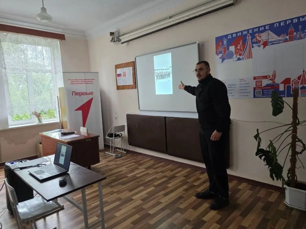 В Докучаевске проходят патриотические встречи молодежи В Докучаевске проходят патриотические встречи молодежи
