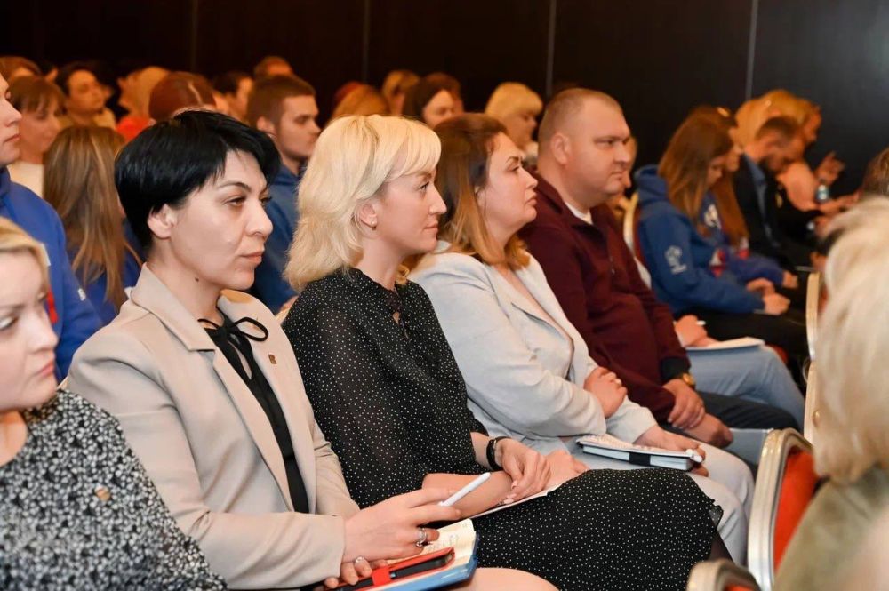 Единая Россия и ОД ДР провели собрание актива в Донецке: подведены итоги, определены новые задачи Единая Россия и ОД ДР провели собрание актива в Донецке: подведены итоги, определены новые задачи