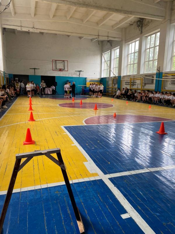 21.05.2025 в спортивном зале СШ №1 состоялись Республиканские соревнования «Веселые старты» (II этап) 21.05.2025 в спортивном зале СШ №1 состоялись Республиканские соревнования «Веселые старты» (II этап)