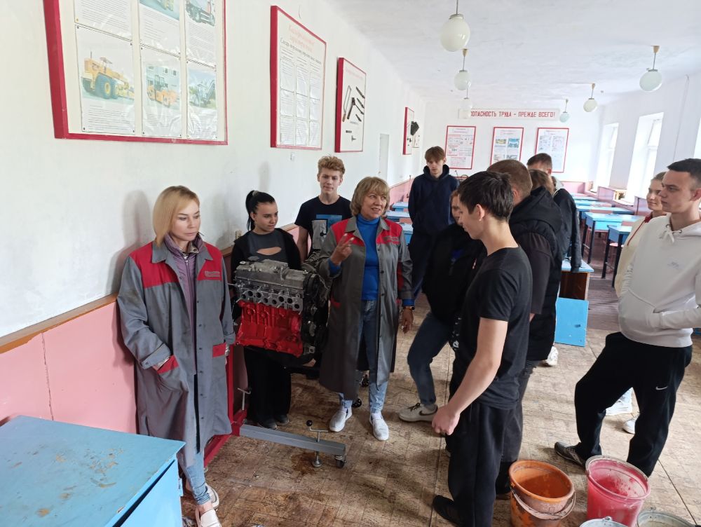 По партийному проекту «Моя карьера с Единой Россией» По партийному проекту «Моя карьера с Единой Россией»