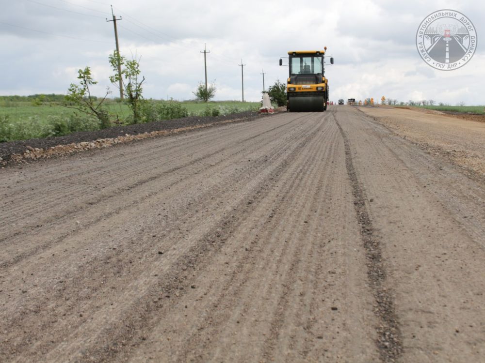 Работы по восстановлению автомобильной дороги Доля-Еленовка планируется завершить до середины июня Работы по восстановлению автомобильной дороги Доля-Еленовка планируется завершить до середины июня