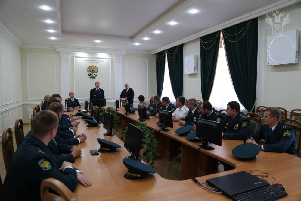 Таможенники-участники СВО прошли повышение квалификации в Ростовском филиале РТА Таможенники-участники СВО прошли повышение квалификации в Ростовском филиале РТА