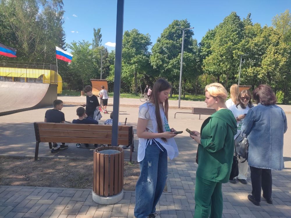 Онлайн голосование ФКГС. 22 мая в рамках Проекта «Городская среда» партии «Единая Россия» и федерального проекта «Формирование комфортной городской среды» сотрудники отдела по проектной деятельности администрации городского... Онлайн голосование ФКГС. 22 мая в рамках Проекта «Городская среда» партии «Единая Россия» и федерального проекта «Формирование комфортной городской среды» сотрудники отдела по проектной деятельности администрации городского...