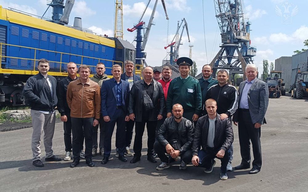 Таможенники-участники СВО прошли повышение квалификации в Ростовском филиале РТА Таможенники-участники СВО прошли повышение квалификации в Ростовском филиале РТА