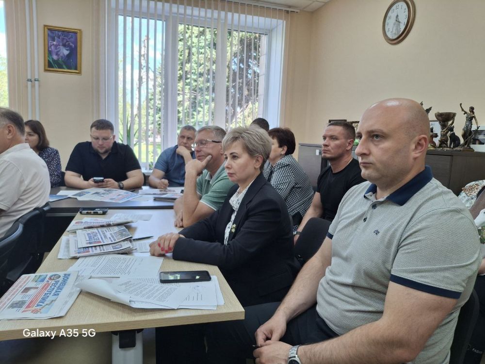 Сегодня состоялось 47-е заседание Ясиноватского муниципального совета Донецкой Народной Республики Сегодня состоялось 47-е заседание Ясиноватского муниципального совета Донецкой Народной Республики