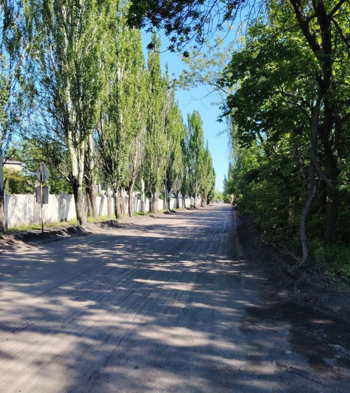 Александр Шатов: Во исполнения пятилетнего Меморандума «О развитии автомобильных дорог общего пользования регионального или межмуниципального и местного значения», подписанного Федеральным дорожным агентством «Росавтодор» и... Александр Шатов: Во исполнения пятилетнего Меморандума «О развитии автомобильных дорог общего пользования регионального или межмуниципального и местного значения», подписанного Федеральным дорожным агентством «Росавтодор» и...