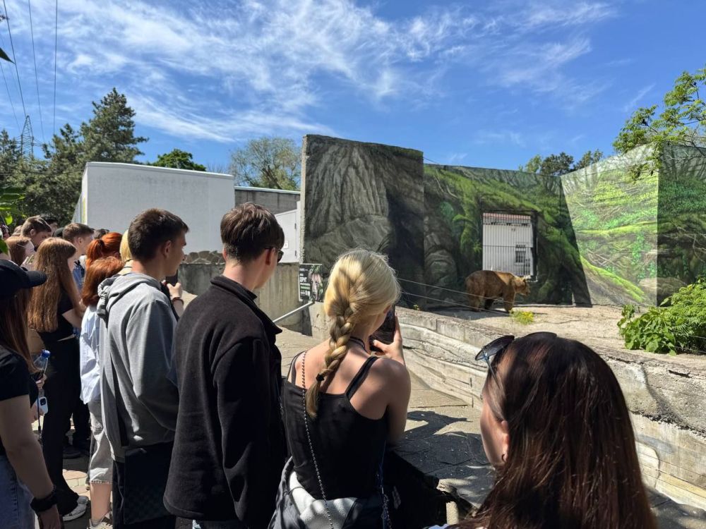 Николай Михайлов: С целью вовлечения молодого поколения новых субъектов Российской Федерации в единое культурное пространство России в 2025 году предложена реализация программы для школьников из новых регионов “Культурная... Николай Михайлов: С целью вовлечения молодого поколения новых субъектов Российской Федерации в единое культурное пространство России в 2025 году предложена реализация программы для школьников из новых регионов “Культурная...