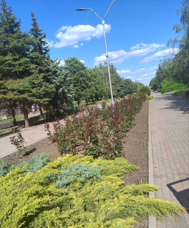 Наталья Великодная: В освобожденных населенных пунктах Кураховского м.о. ведутся активные работы по очистке территории и наведению порядка, что значительно меняет их облик Наталья Великодная: В освобожденных населенных пунктах Кураховского м.о. ведутся активные работы по очистке территории и наведению порядка, что значительно меняет их облик