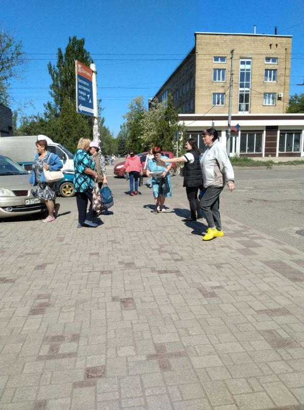 В Червоногвардейском районе прошла раздача газет В Червоногвардейском районе прошла раздача газет
