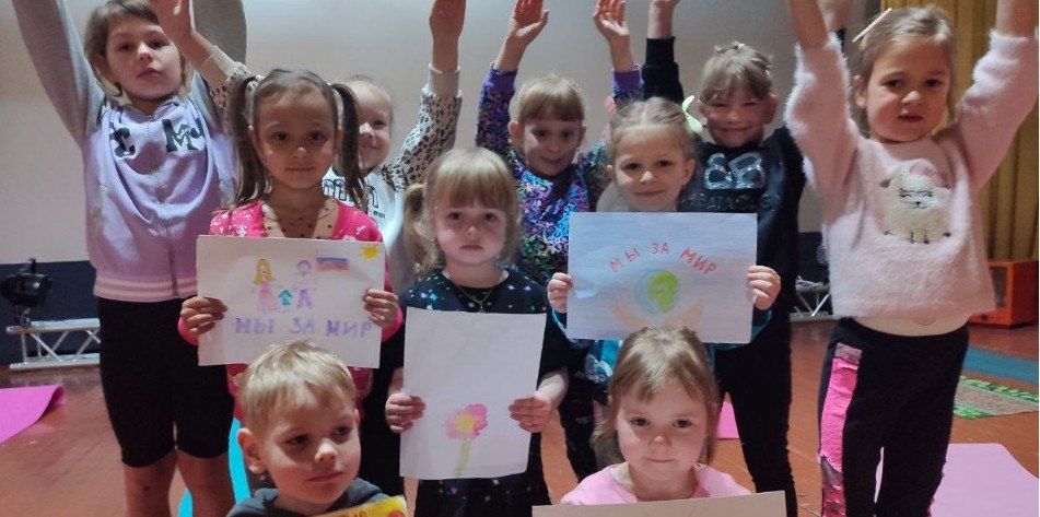 В Снежном прошли просветительские мероприятия для молодежи В Снежном прошли просветительские мероприятия для молодежи