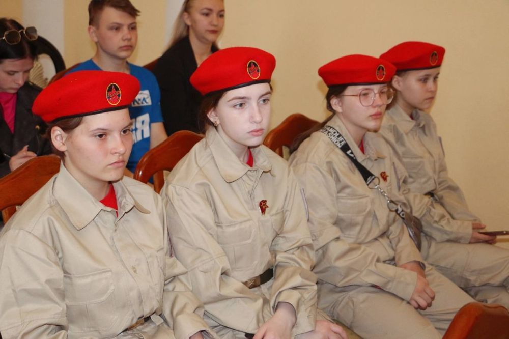 23 мая Харцызский городской Дворец культуры наполнился особым духом патриотизма и единения 23 мая Харцызский городской Дворец культуры наполнился особым духом патриотизма и единения