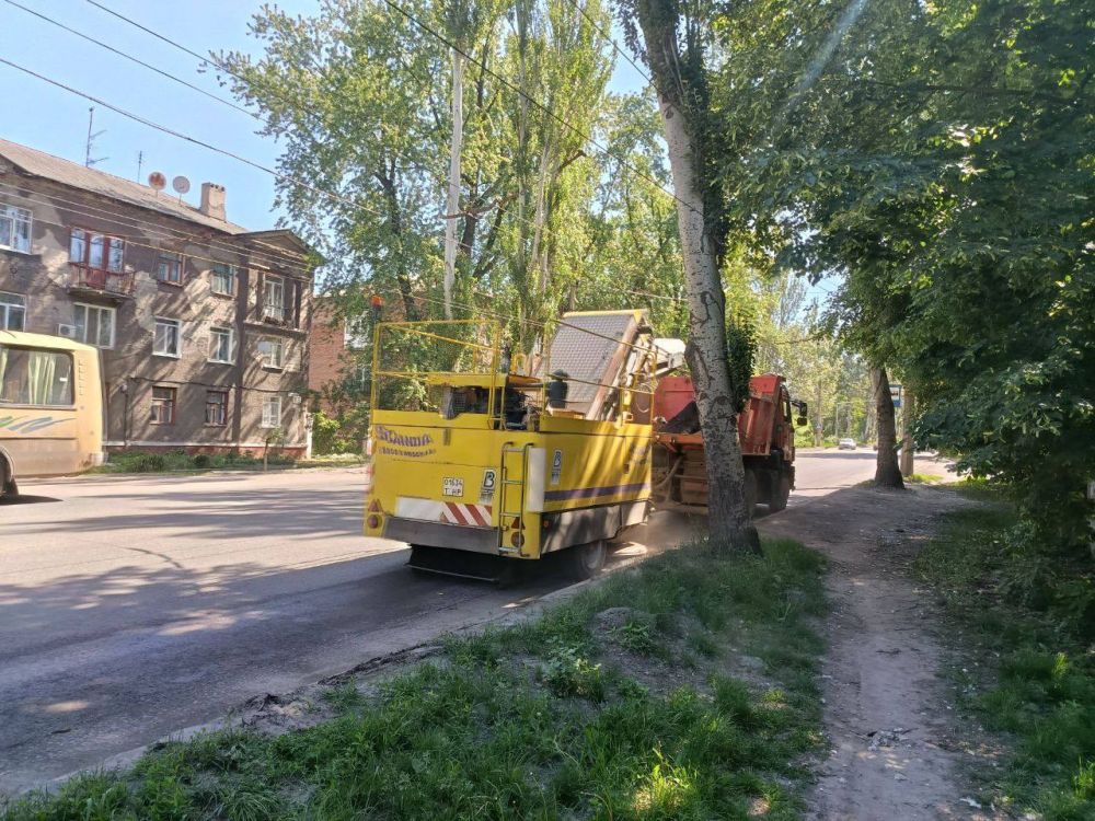 Роман Конев: О дорожных работах МУНИЦИПАЛЬНОГО УНИТАРНОГО ПРЕДПРИЯТИЯ «ПРОСТОР» АДМИНИСТРАЦИИ ГОРОДСКОГО ОКРУГА ГОРЛОВКА ДОНЕЦКОЙ НАРОДНОЙ РЕСПУБЛИКИ Роман Конев: О дорожных работах МУНИЦИПАЛЬНОГО УНИТАРНОГО ПРЕДПРИЯТИЯ «ПРОСТОР» АДМИНИСТРАЦИИ ГОРОДСКОГО ОКРУГА ГОРЛОВКА ДОНЕЦКОЙ НАРОДНОЙ РЕСПУБЛИКИ