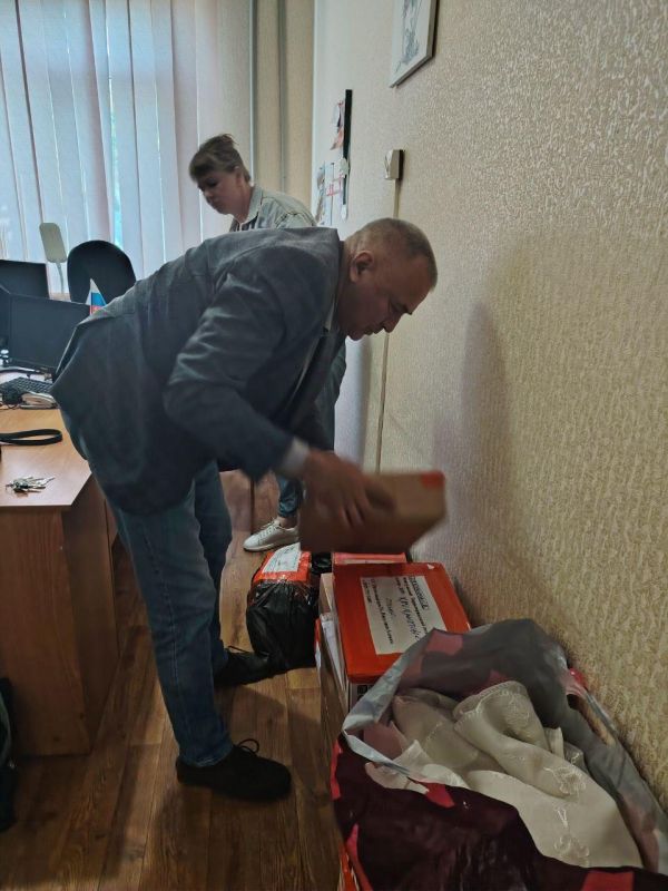 Борис Трима: Гуманитарную помощь из Хакасии доставили в ДНР Борис Трима: Гуманитарную помощь из Хакасии доставили в ДНР