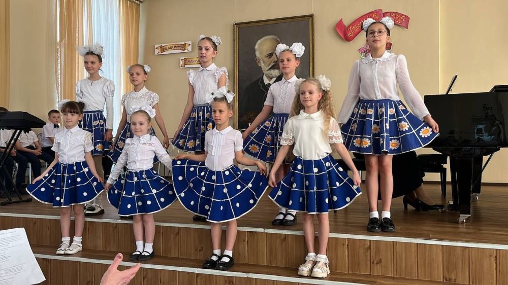 Выпускной в школе искусств Выпускной в школе искусств