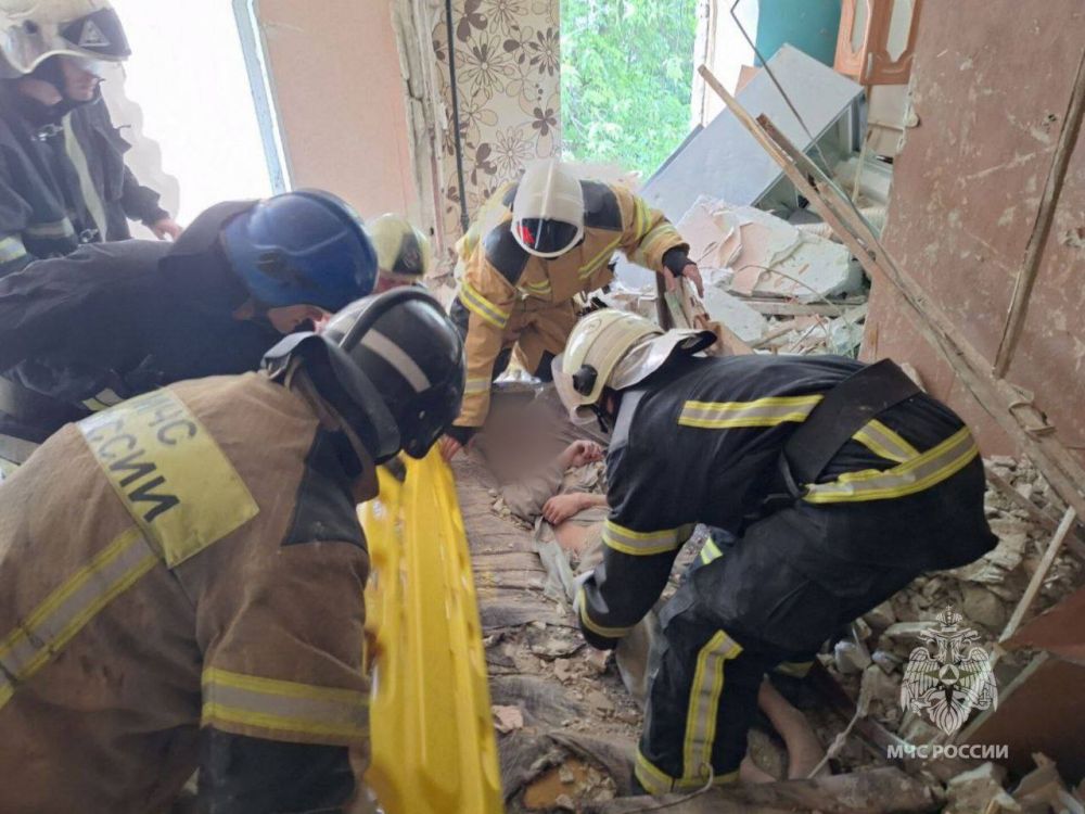 Взрыв газа произошел пятиэтажке Донецке, сообщило МЧС Взрыв газа произошел пятиэтажке Донецке, сообщило МЧС