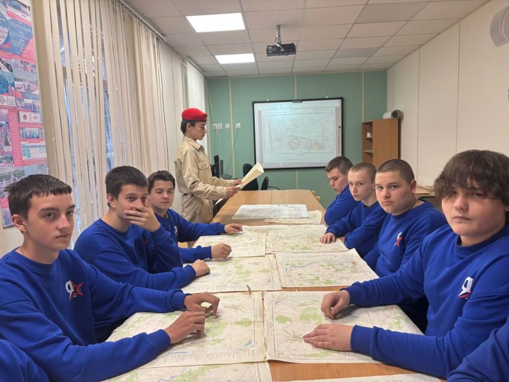 ВОЕННО-ТОПОГРАФИЧЕСКАЯ ПОДГОТОВКА ПОДГОТОВКА ЮНАРМЕЙЦЕВ ВОЕННО-ТОПОГРАФИЧЕСКАЯ ПОДГОТОВКА ПОДГОТОВКА ЮНАРМЕЙЦЕВ