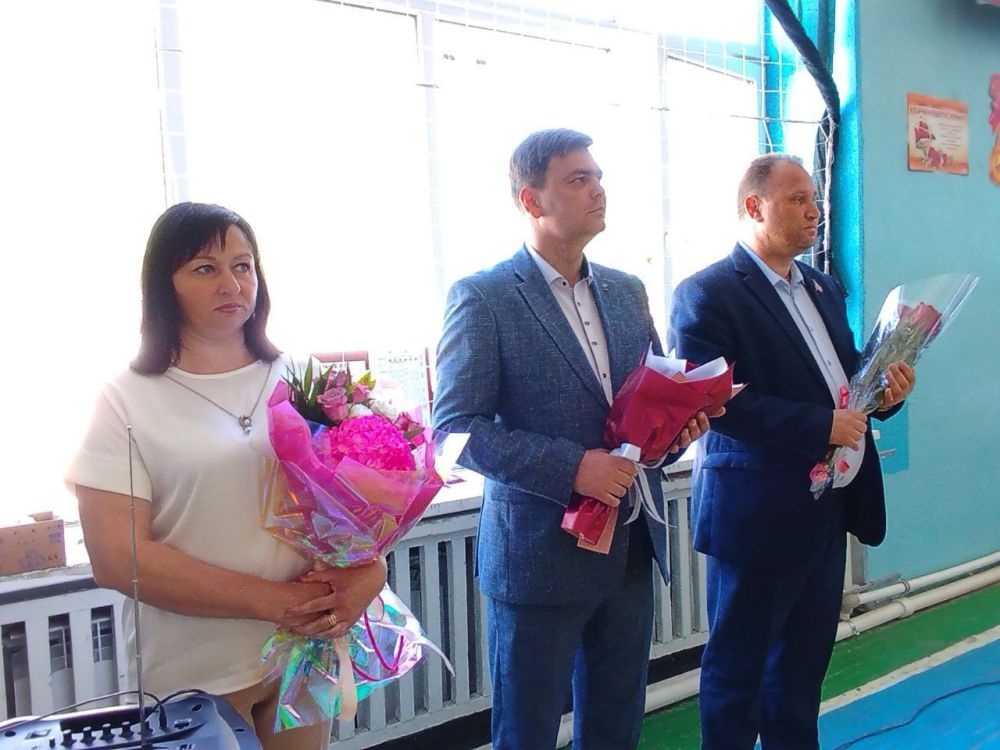 Праздник «Последнего звонка» Праздник «Последнего звонка»