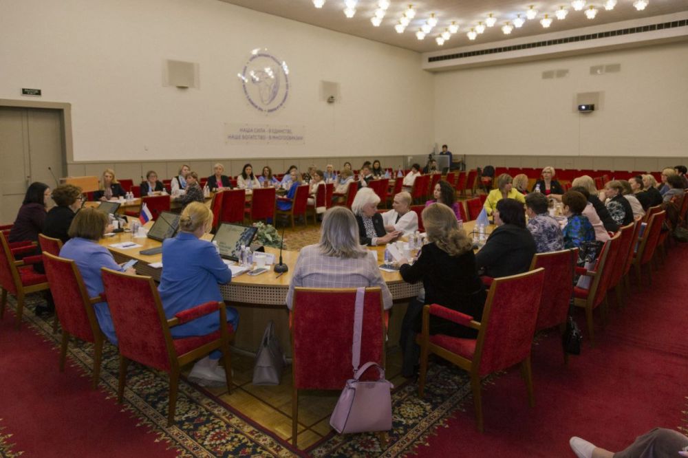 Представительница Донецкого отделения СЖР приняла участие в Школе гражданской активности в Москве Представительница Донецкого отделения СЖР приняла участие в Школе гражданской активности в Москве