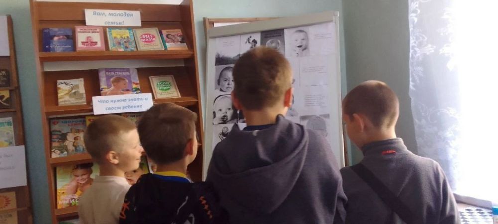 При содействии партийного проекта «Крепкая семья», в Демьяновской сельской библиотеке прошли библиотечные посиделки «Всей семьёй в библиотеку» При содействии партийного проекта «Крепкая семья», в Демьяновской сельской библиотеке прошли библиотечные посиделки «Всей семьёй в библиотеку»