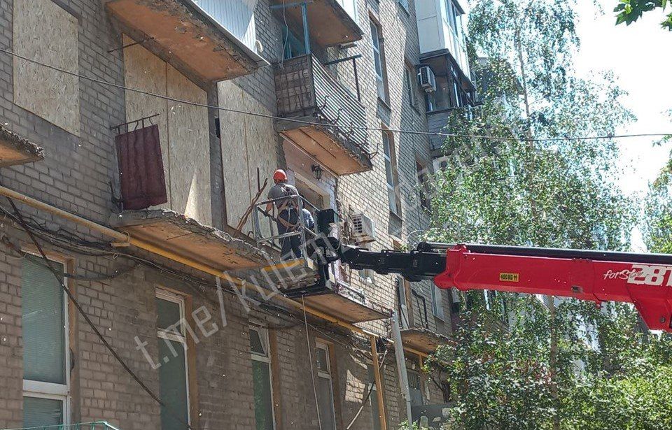 Началось восстановление пятиэтажного жилого дома, где, по предварительным данным, произошел взрыв газа Началось восстановление пятиэтажного жилого дома, где, по предварительным данным, произошел взрыв газа