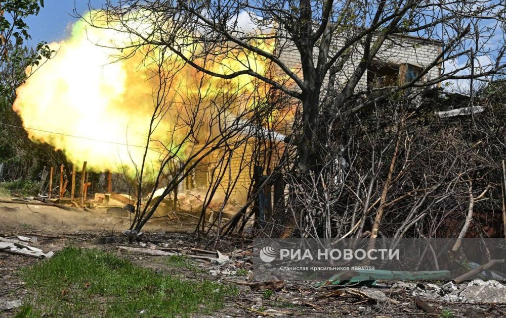 Боевая работа танка Т-80БВМ группировки войск «Центр» с закрытых огневых позиций на Покровском (Красноармейском) направлении Боевая работа танка Т-80БВМ группировки войск «Центр» с закрытых огневых позиций на Покровском (Красноармейском) направлении