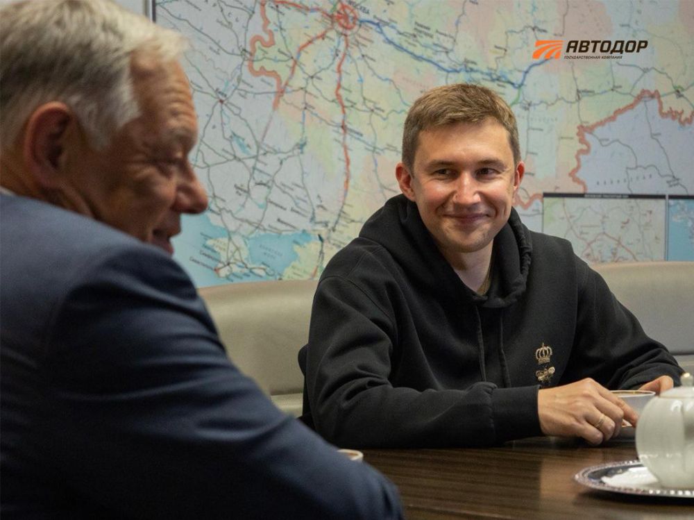 Состоялась встреча председателя правления Госкомпании «Автодор» Вячеслава Петушенко с Сенатором РФ Сергеем Карякиным Состоялась встреча председателя правления Госкомпании «Автодор» Вячеслава Петушенко с Сенатором РФ Сергеем Карякиным