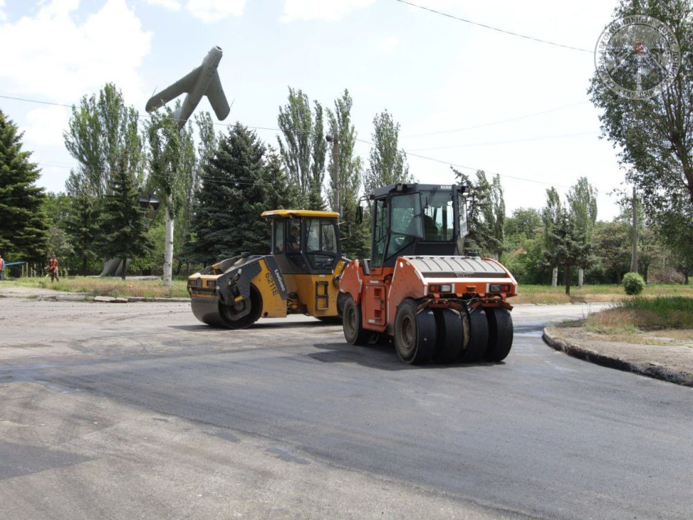 Завершены работы по укладке асфальтобетона на участке автодороги /Белгород- Старобельск-Луганск-Донецк-Мариуполь/- Булавинское и по ул. Кирова в Снежном - ГКУ "Служба автомобильных дорог Донбасса" Завершены работы по укладке асфальтобетона на участке автодороги /Белгород- Старобельск-Луганск-Донецк-Мариуполь/- Булавинское и по ул. Кирова в Снежном - ГКУ "Служба автомобильных дорог Донбасса"
