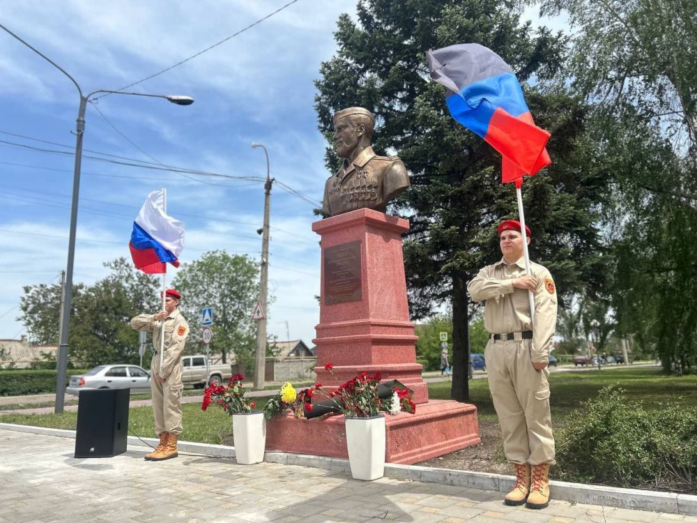 Дорогие жители Ясиноватой и все, кому дорога память о героях! Дорогие жители Ясиноватой и все, кому дорога память о героях!