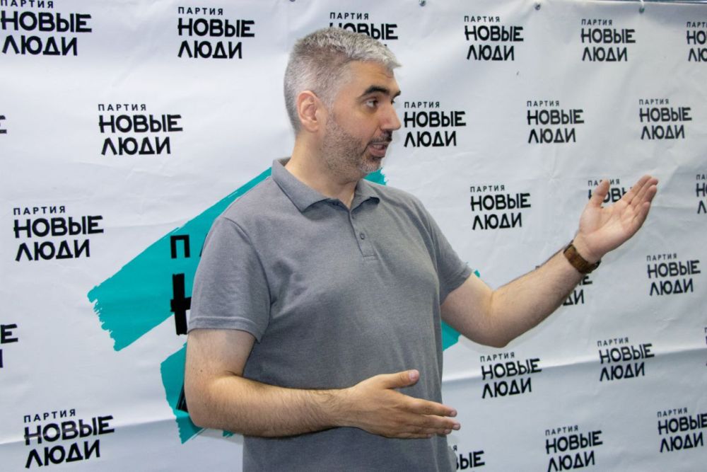 Алексей Дорофеев: Сегодня, в День российского предпринимательства, наше Региональное отделение партии «Новые Люди» чествует предпринимателей Донецкой Народной Республики! Алексей Дорофеев: Сегодня, в День российского предпринимательства, наше Региональное отделение партии «Новые Люди» чествует предпринимателей Донецкой Народной Республики!