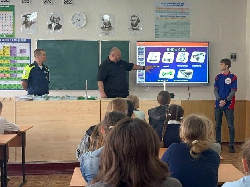 Более 10 тысяч жителей ДНР приняли участие в Республиканской недели безопасности дорожного движения Более 10 тысяч жителей ДНР приняли участие в Республиканской недели безопасности дорожного движения
