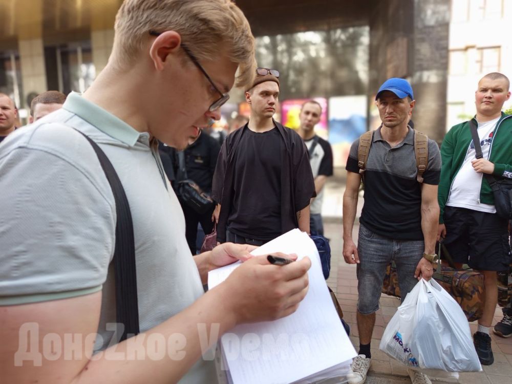 “Большое путешествие – Юг” началось: 80 демобилизованных военнослужащих отправились в Крым “Большое путешествие – Юг” началось: 80 демобилизованных военнослужащих отправились в Крым