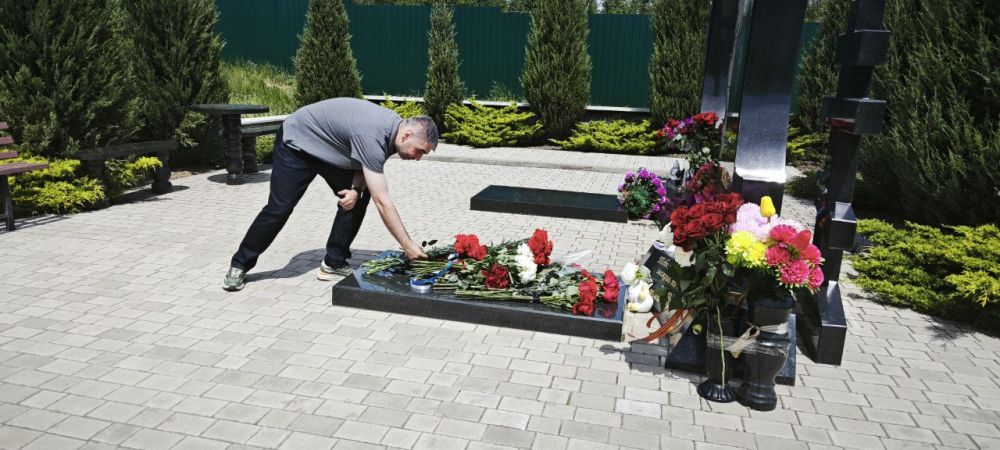 Алексей Дорофеев: Владимир Артёмович Жога - командир подразделения «Спарта», Герой Донецкой Народной Республики и Российской Федерации Алексей Дорофеев: Владимир Артёмович Жога - командир подразделения «Спарта», Герой Донецкой Народной Республики и Российской Федерации