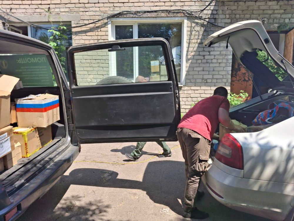 // Приехали ребята из нашей многострадальной Горловки, из мед.роты // Приехали ребята из нашей многострадальной Горловки, из мед.роты