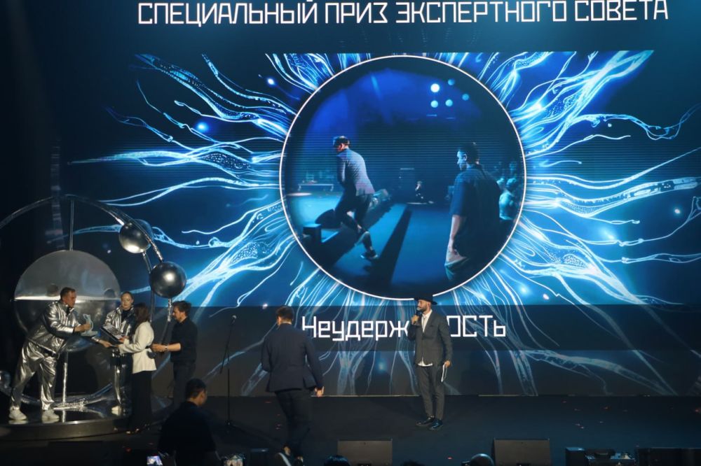 Иван Приходько: На киносмотре «Мост» особым упоминанием экспертного жюри был отмечен короткометражный фильм «Выбор», созданный жителями Горловки, города, удостоенного званий воинской славы и трудовой доблести Иван Приходько: На киносмотре «Мост» особым упоминанием экспертного жюри был отмечен короткометражный фильм «Выбор», созданный жителями Горловки, города, удостоенного званий воинской славы и трудовой доблести