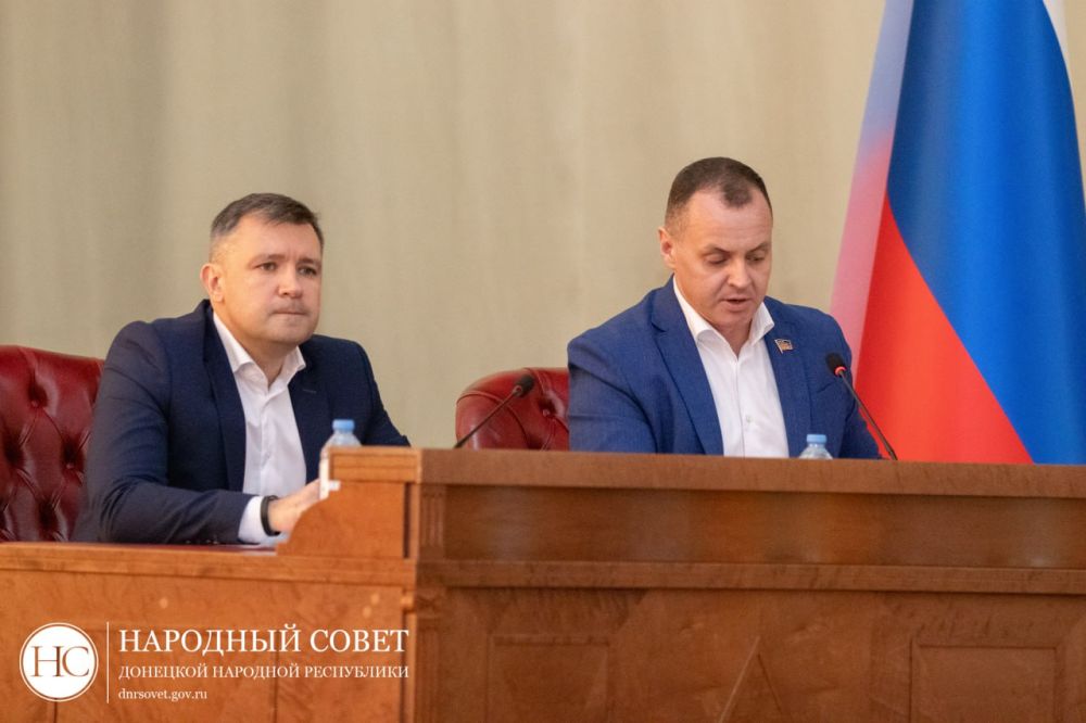 Сенатор Российской Федерации – представитель от законодательного (представительного) органа государственной власти Донецкой Народной Республики Александр Волошин выступил в Народном Совете с отчетом о деятельности за 2024 год Сенатор Российской Федерации – представитель от законодательного (представительного) органа государственной власти Донецкой Народной Республики Александр Волошин выступил в Народном Совете с отчетом о деятельности за 2024 год
