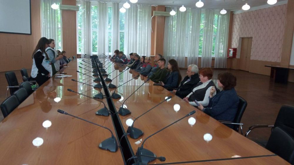 В рамках партийного проекта «Городская среда» была проведена акция, направленная на содействие в проведении голосовании по выбору объектов на благоустройство на территории городского округа Харцызск В рамках партийного проекта «Городская среда» была проведена акция, направленная на содействие в проведении голосовании по выбору объектов на благоустройство на территории городского округа Харцызск