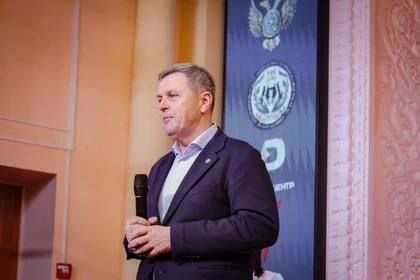 Министр культуры ДНР поздравил жителей региона с Днем библиотек