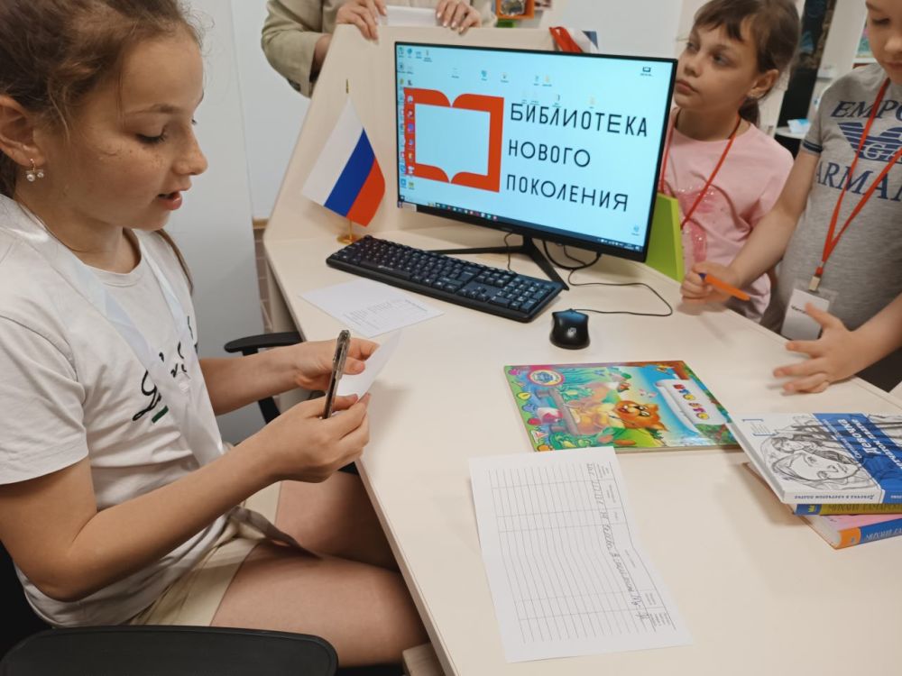 К Общероссийскому дню библиотек сотрудники библиотеки-филиала № 2 семейного чтения провели День читательских удовольствий «Ждёт тебя всегда библиотечная среда» К Общероссийскому дню библиотек сотрудники библиотеки-филиала № 2 семейного чтения провели День читательских удовольствий «Ждёт тебя всегда библиотечная среда»